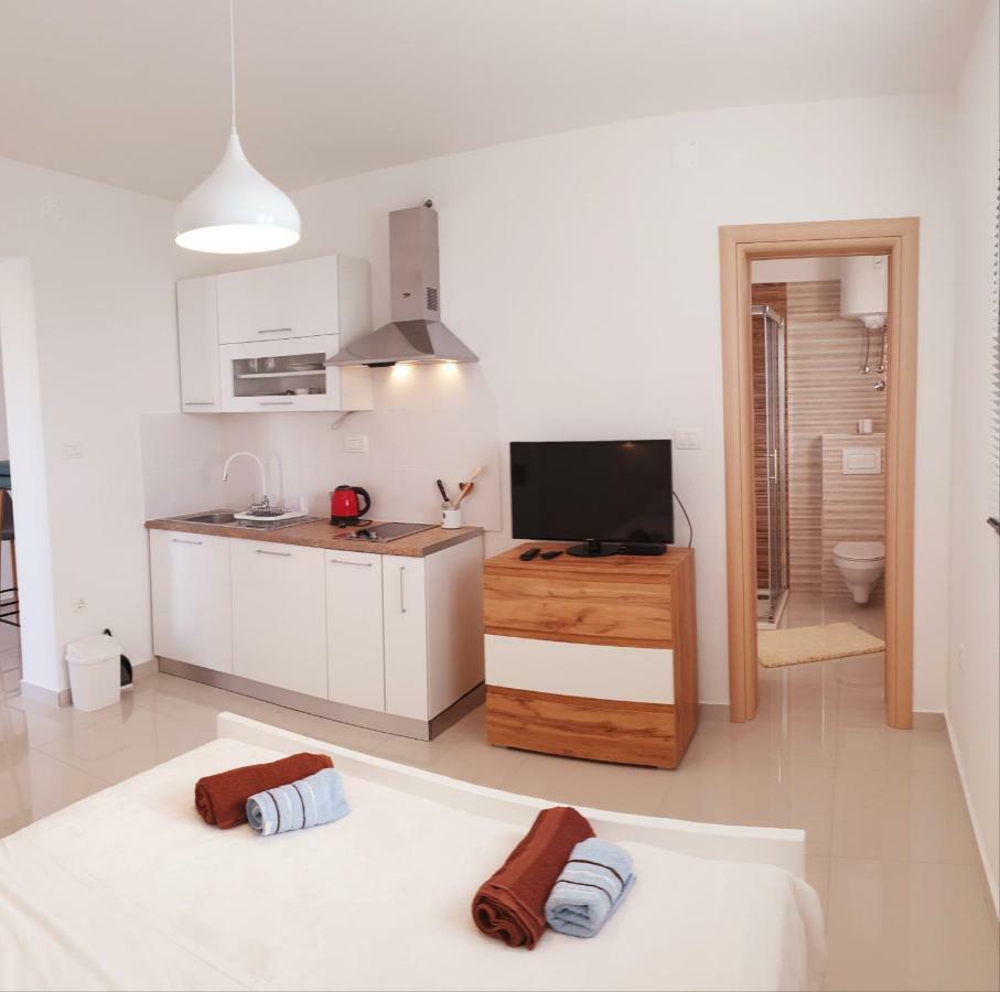 Apartmani Daniela มูร์แตร์ ภายนอก รูปภาพ